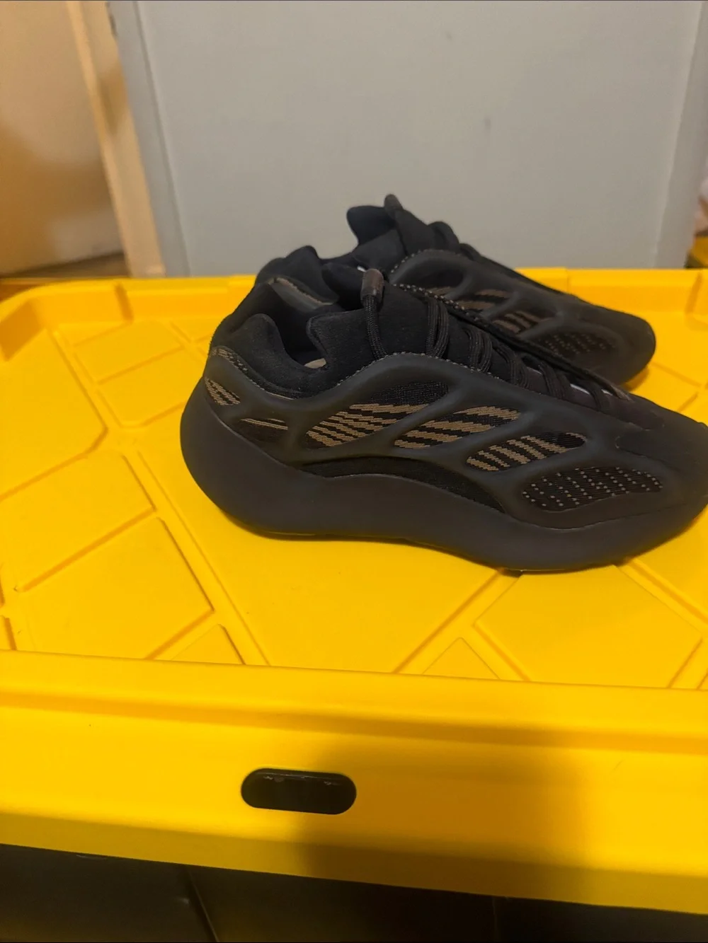 Yeezy Men's Sneakers - Black
